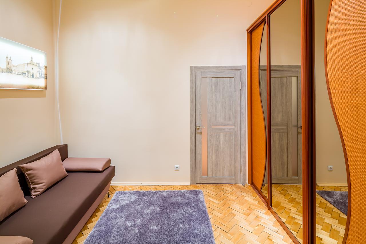 Apartments Alfa Kostyushka 5 リヴィウ エクステリア 写真